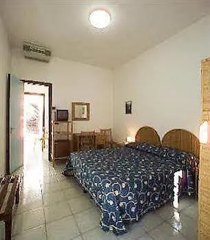 Solara فندق